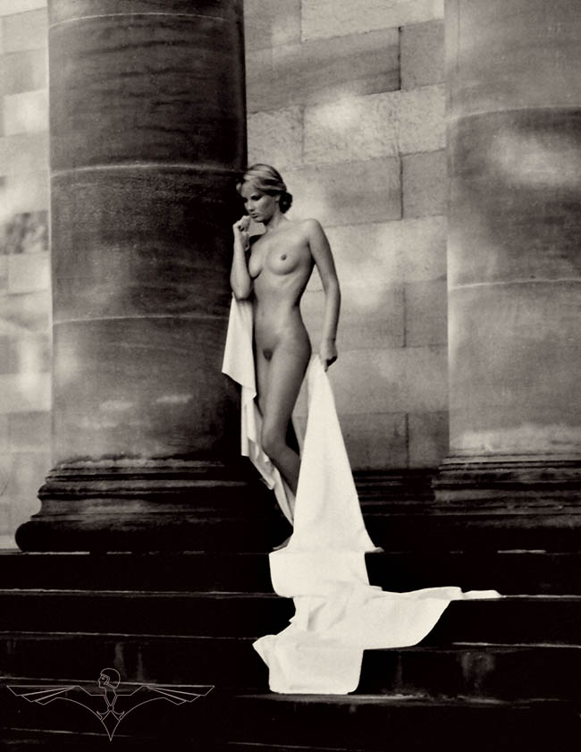 Art Nude Black and White052